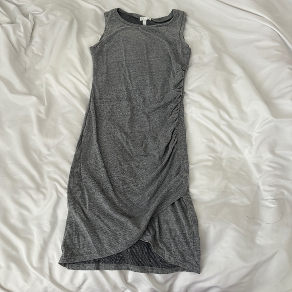 leith grey dress  size small   details: -perfect condition  -cinched on side  -c - Picture 1 of 4